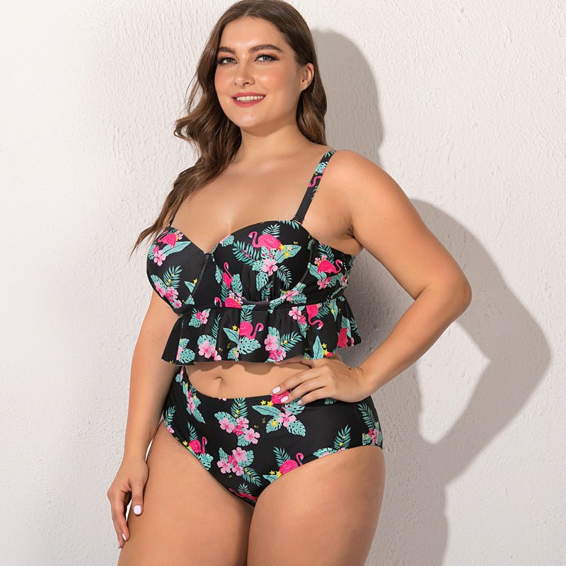 Fat woman gathers split boxer bikini - Aqova