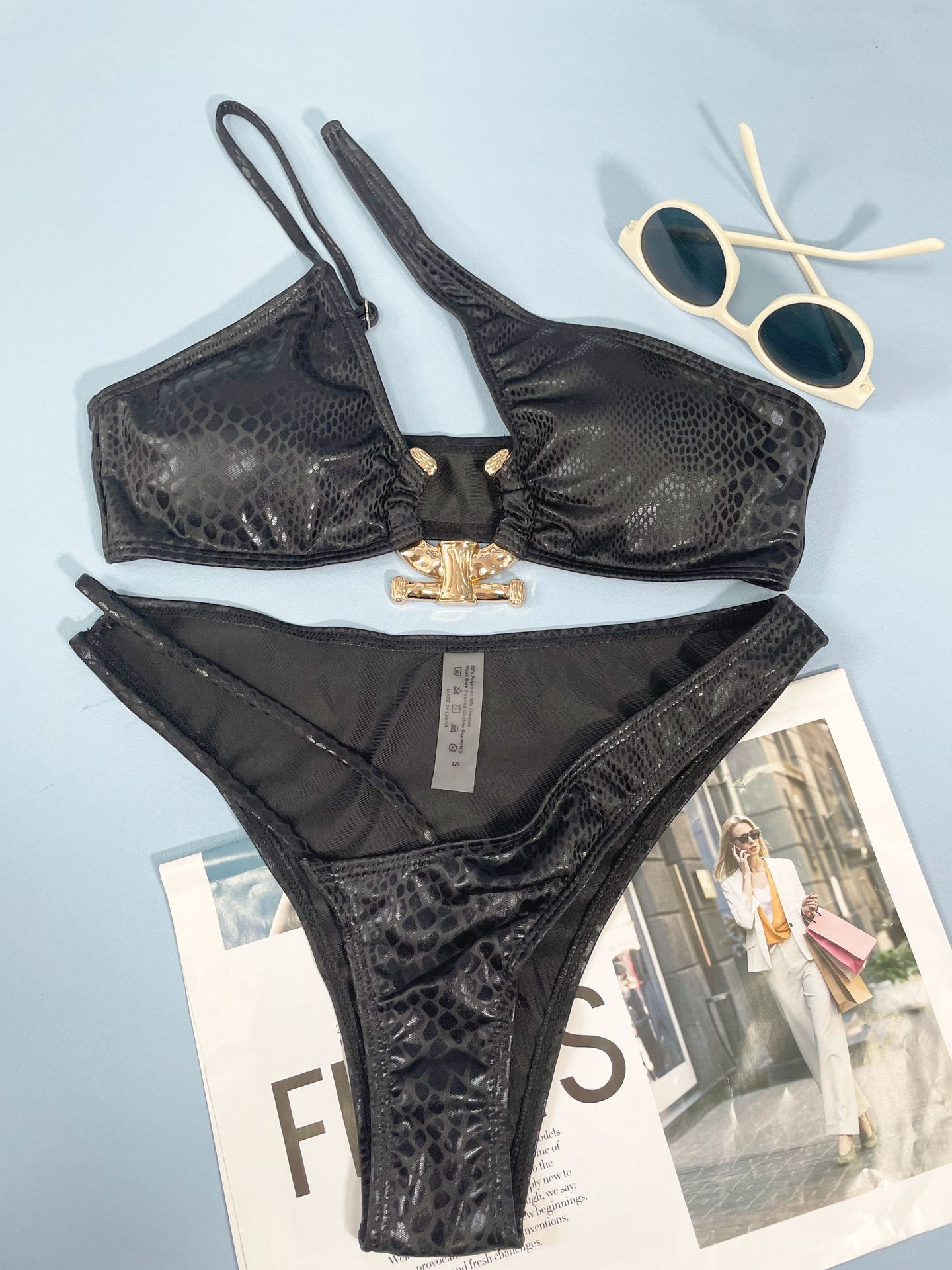 Women's Serpentine Pattern Bikini Set - Stylish Three Piece Swimwear - Aqova